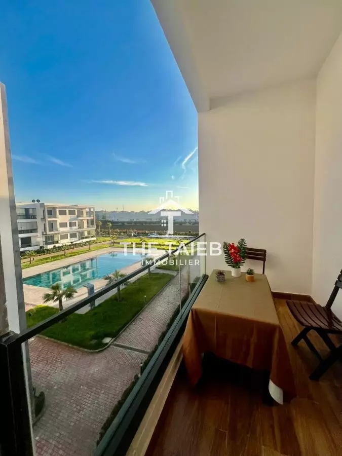 appartement a louer avec vue piscine et vue mer